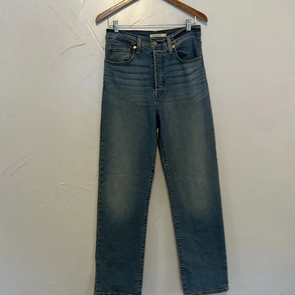 Levi’s Ribcage Straight 30 Full Length inseam 31. - Picture 1 of 8
